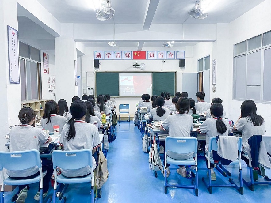 广州华成职校全民国家公共安全学习活动如火如荼展开.jpg